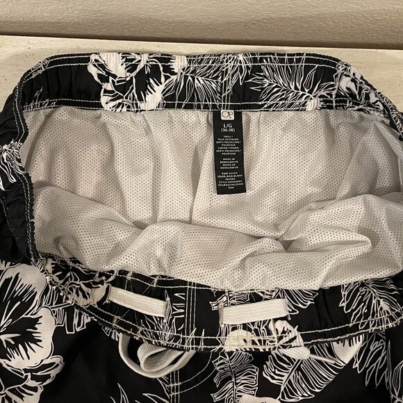 Ocean Pacific OP Mens Black and White Hawaiian Floral Print Swim Trunks - Picture 7 of 7